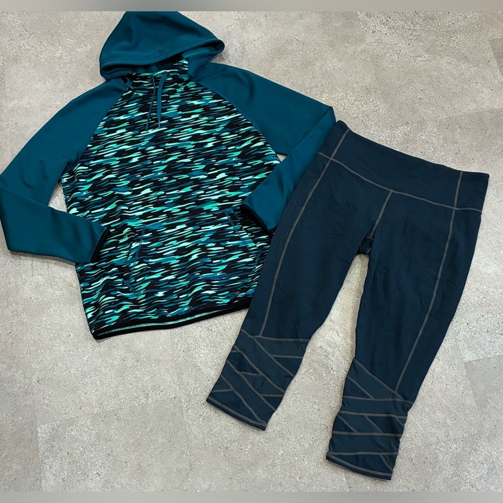 Women’s NIKE/ATHLETA Therma Fit Hoodie Sweatshirt & Leggings, sz Large